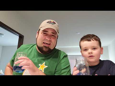 Drink Review: Tuck and Dallas Try New "Berry Sour Patch Kids Crush"!!