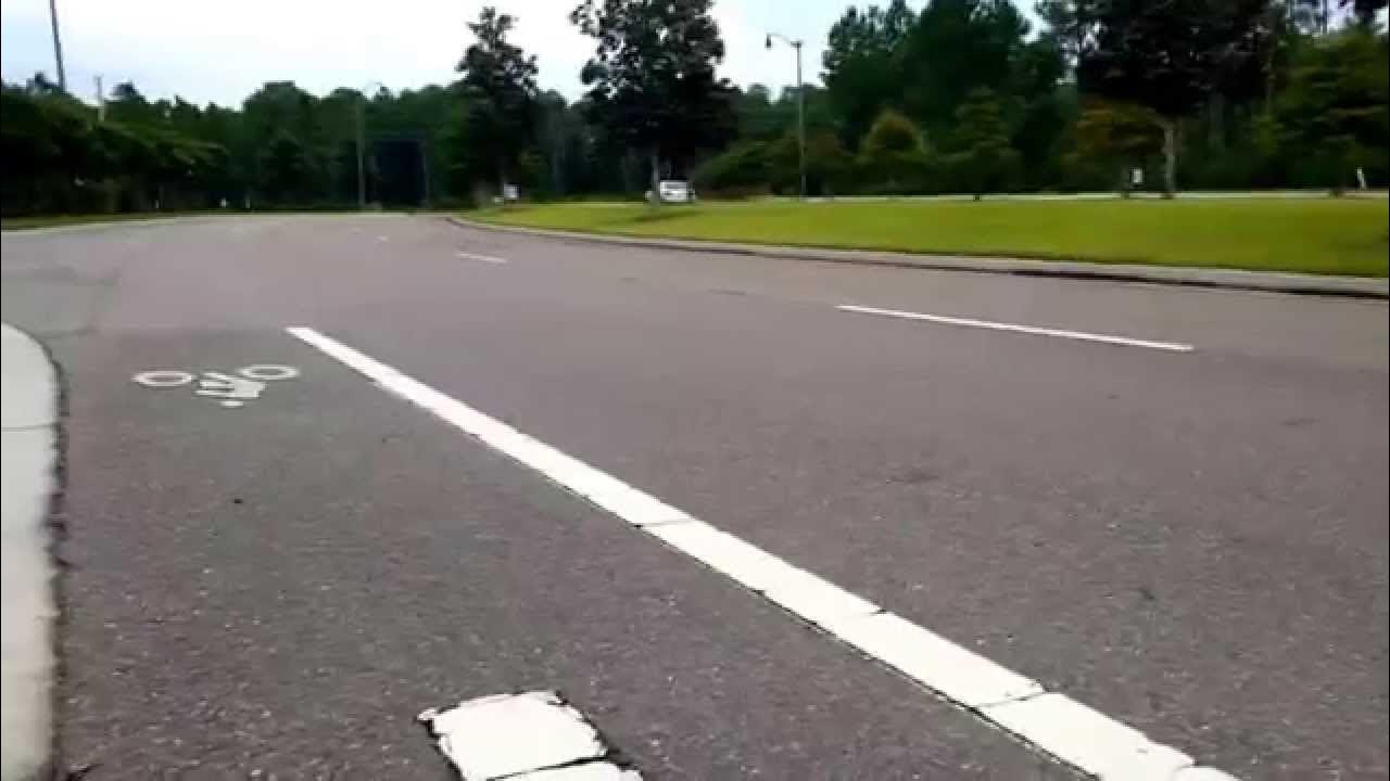 XPiped 2003 Mercedes Benz W211 E500 Pull Off, Rev, Acceleration