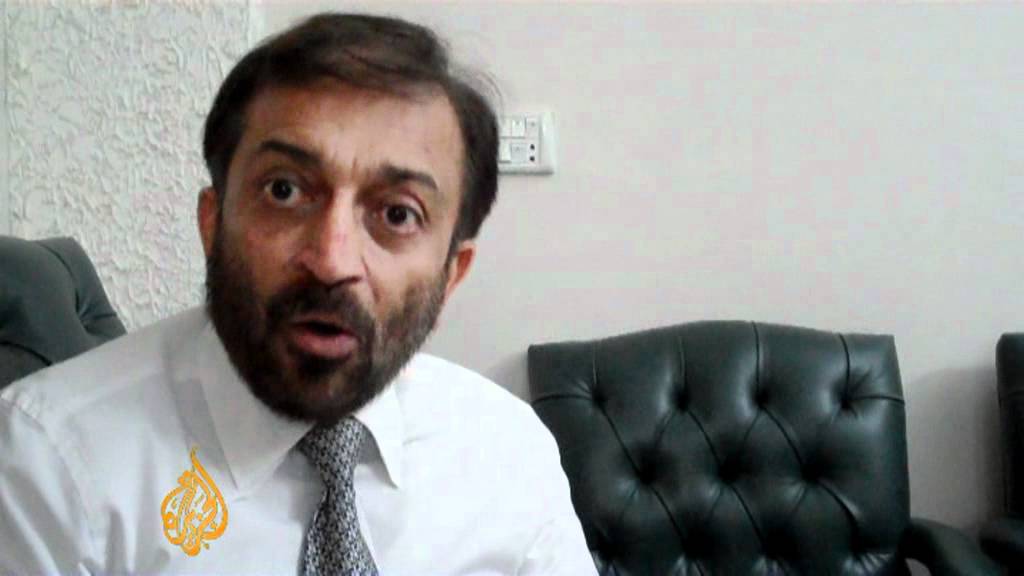 فاروق ستار، زعيم حركة "إم كيو إم"، يتحدث إلى قناة الجزيرة