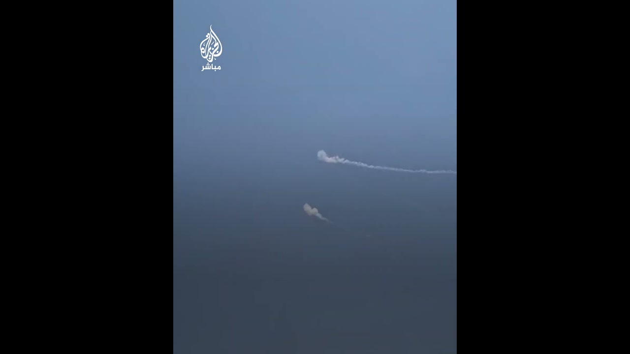 الجيش الإسرائيلي يعلن رصد نحو 10 مقذوفات عبرت من لبنان وسقطت في مناطق مفتوحة ما أدى لاندلاع حرائق