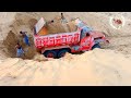 truck ko ret sy load kiya ja rha hai||desert safari||desert plane||village vlog||village life