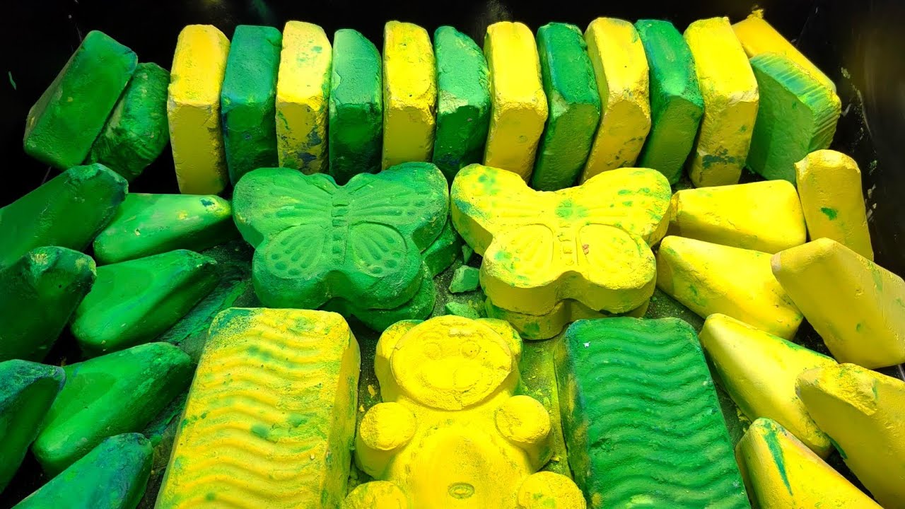 soft and dusty gym chalk blocks،oddly satisfying #asmr #satisfying 