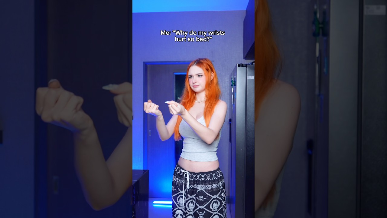 lol 😂 please tell me I’m not the only one 😅👀❤️ #cosplay #anime