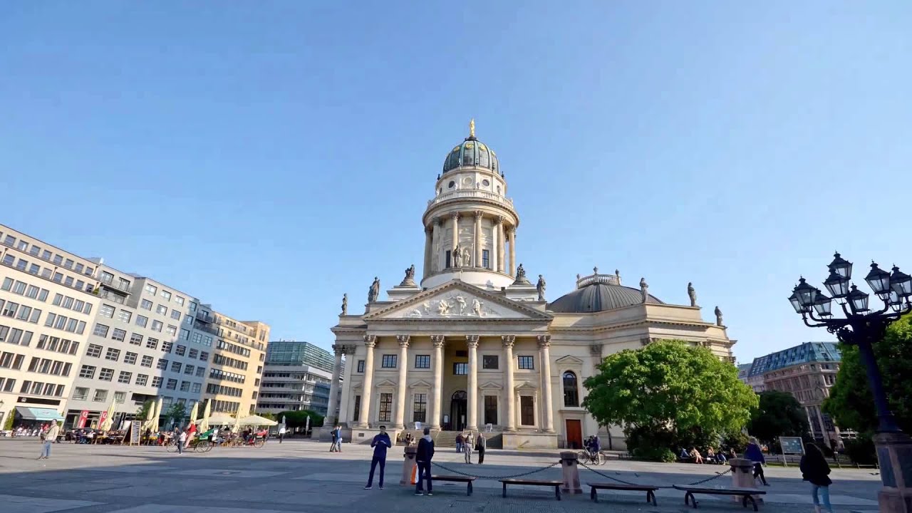 Berlin Timealpse & Hyperlapse - One Day in Berlin.