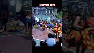 Aksi Kocak Lucu Ganongan Sugik Letrek Jaranan