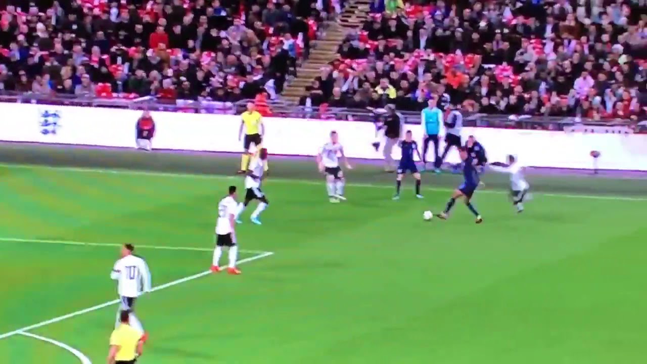 Лофтус-Чик шикарный финт.