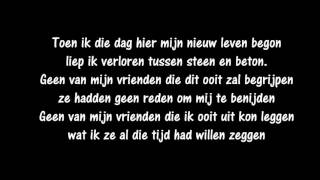 Sanne - Het huis dat tussen rozen stond (songtekst)
Sanne zong zichzelf in 1993 de hitparade in met haar Nederlandse versie van de hit Il ragazzo della via Gluck van Adriano Celentano Sanne - Het huis dat tussen rozen stond (songtekst)