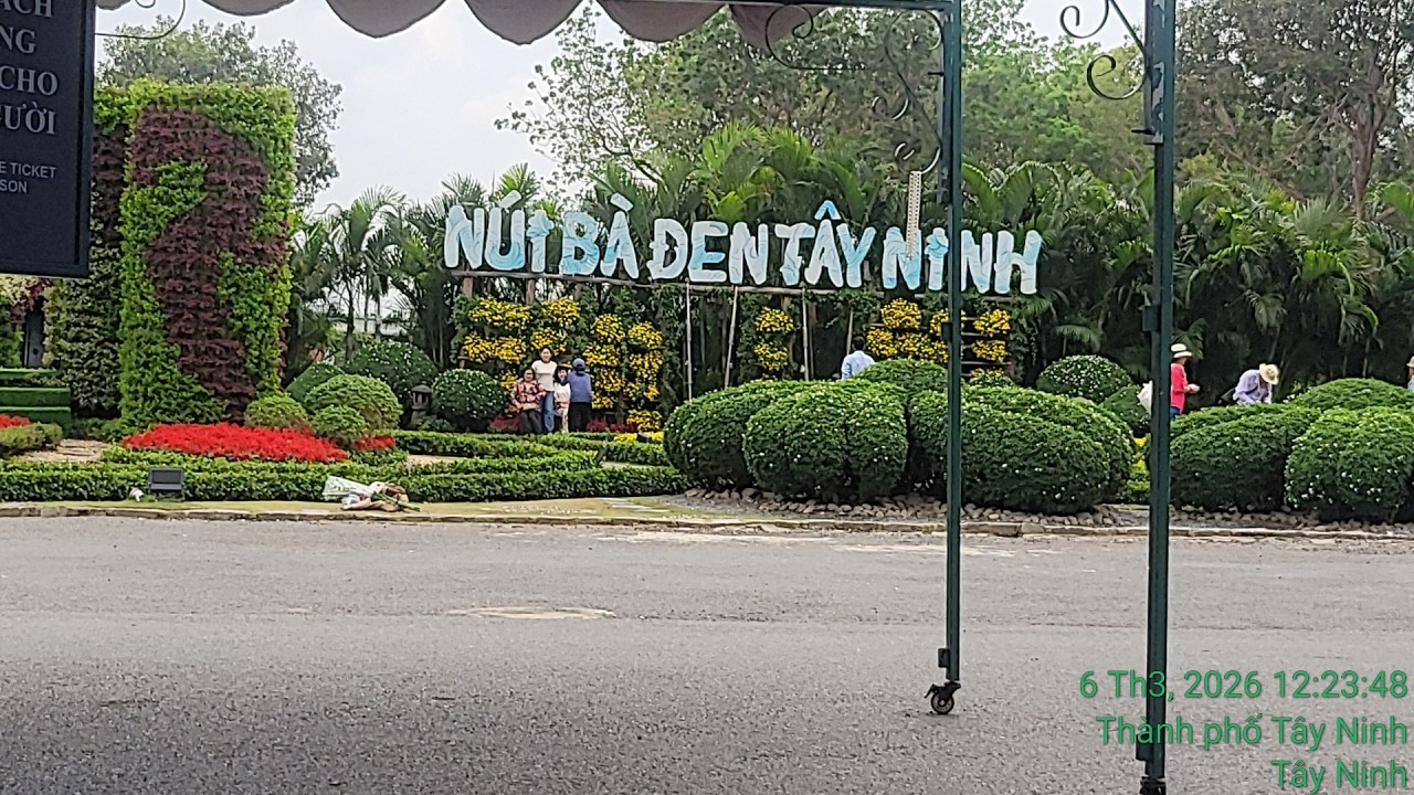NÚI BÀ TÂY NINH 6- 3- 26 Đ I CAFP TREO CỦ