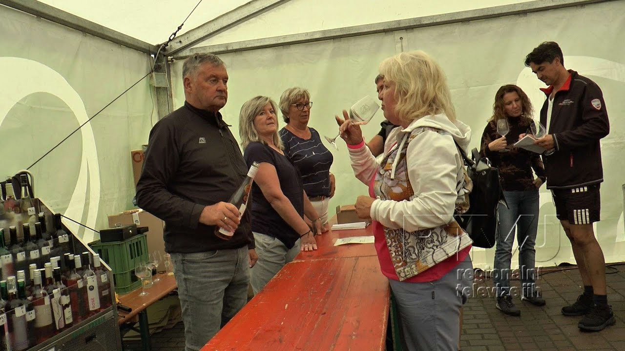Slavnosti vín v Dolních Dunajovicích nezastavil ani déšť