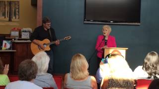 Kay Bain sings Tupelo at exhibit unveiling