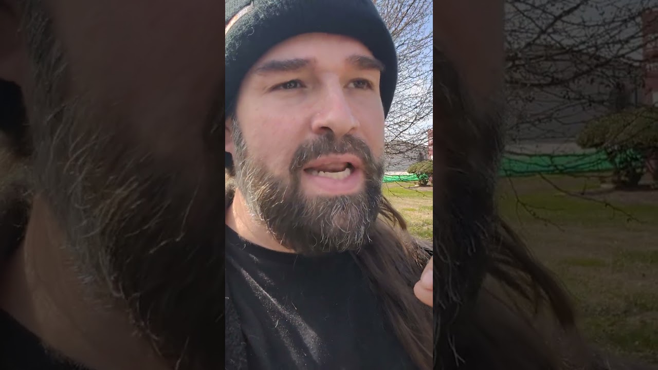 Брат Джошуа снова за своё.