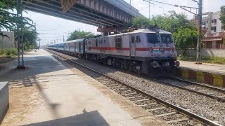 EDLS WAP 7 With 22665 KSR Bengaluru City - Coimbatore Uday Express Skips Hoodi Halt
