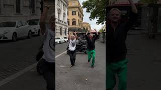 Прекрасная Рената(62 года) из Италии ( город Модена) Романтичный танец в её исполнении