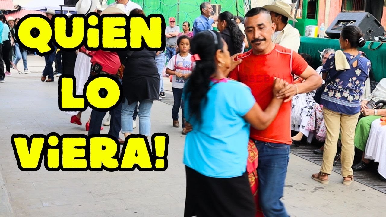 🔴 ESE DE ROJO! 🔴 También baila bien las norteñitas el artesano en Xilitla 🕺🤠🎶✨