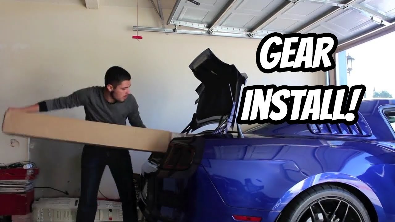 Getting 3.73 Gears Installed on my Mustang! - YouTube