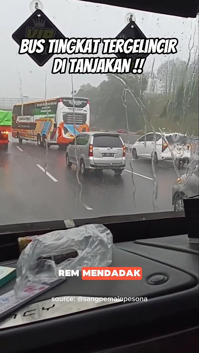 Double Decker Bus Derails #automobile #automotive #busmania #shortsvideo