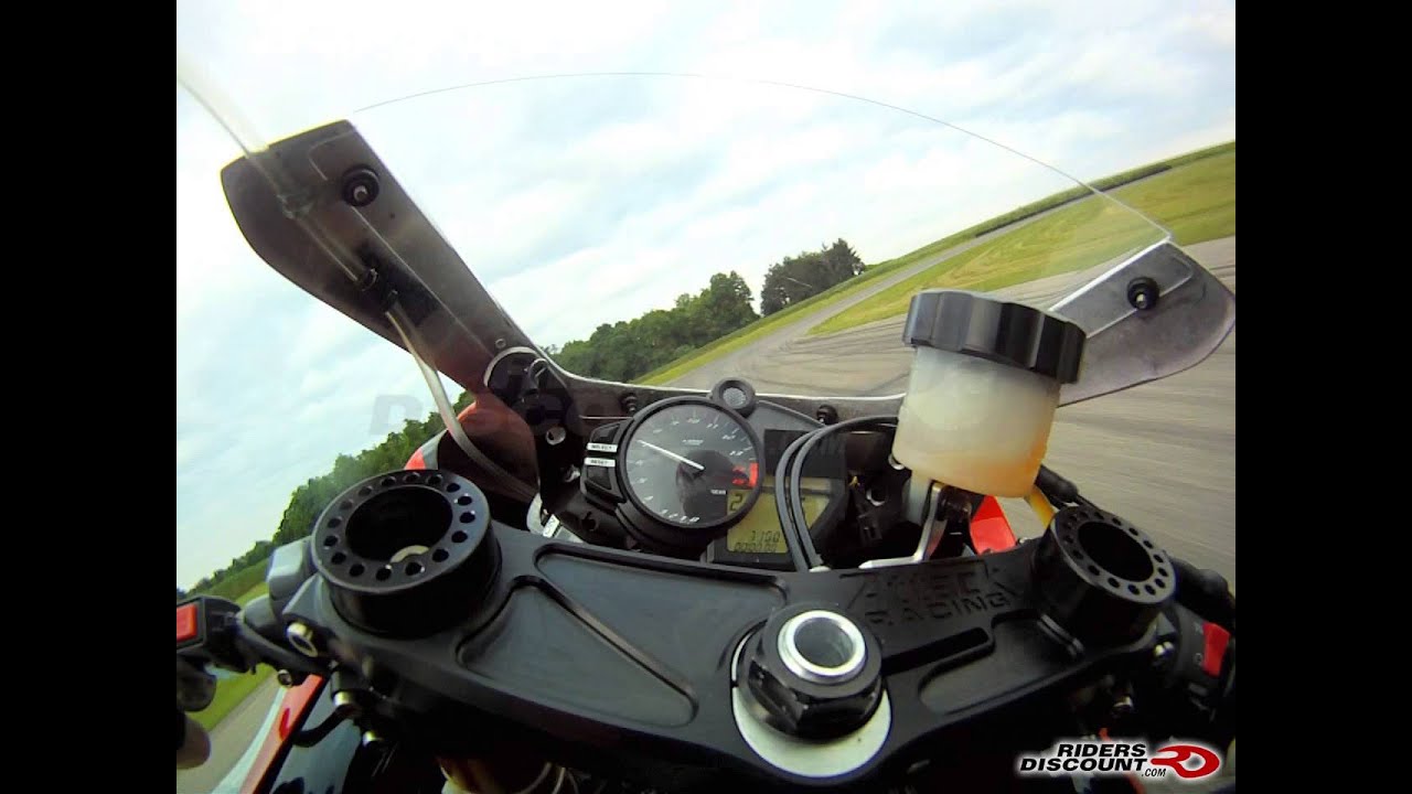 Taylor Knapp riders Gingerman Raceway with the Riders Discount R1 SBK