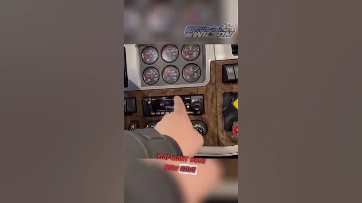 Interior of the Peterbilt 589😱 #trucker #scania #dieselpower  #righttracksystems #viral