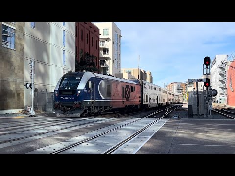 CDTX SC-44 Charger Unit Horn Comparison Amtrak Pacific Surfliner