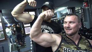 картинка: ВПЕРВЫЕ МНОГОПОВТОРНАЯ ТРЕНИРОВКА НА БИЦЕПС. Олег Плужник против Папы Смита!