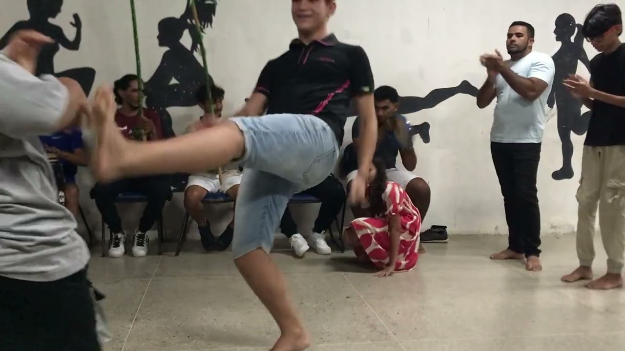 Roda de confraternização do ano de 2025 do grupo de capoeira 