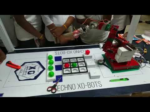 Robot Arm playing Tic-Tac-Toe using Arduino and Java