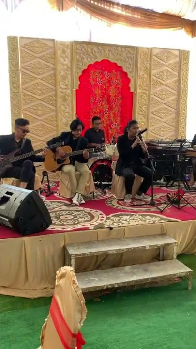 Instrumen mudiak arau live bersama alvis devitra dan team