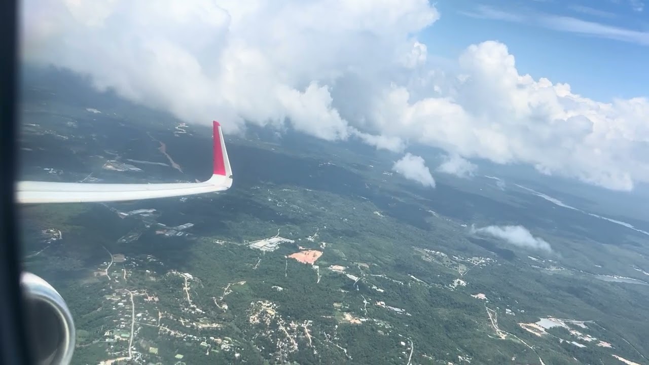 🇧🇷 Decolando de Manaus com Latam A321 na Premium em dia nublado 🌫️ 