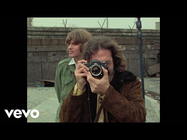 Creedence Clearwater Revival (CCR) - Travelin Band