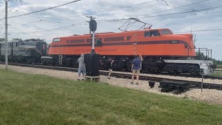 CSS 803 (Little Joe) Passes Spaulding Tower with GG1 4927 in Tow