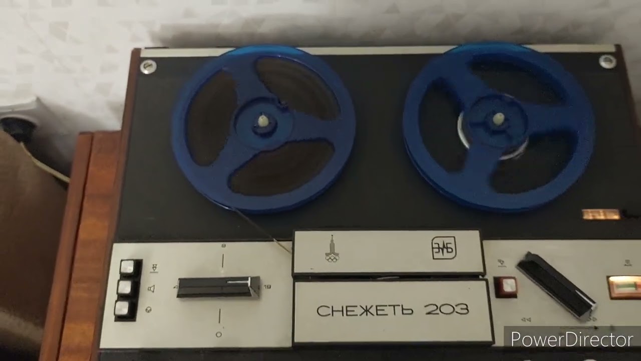 Магнитофон Снежеть 203 - YouTube