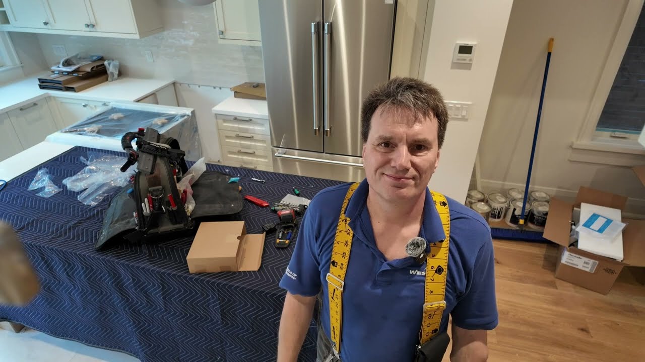 Сравнение Торонто и спальный район.