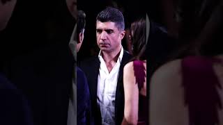 ¡La Gran ESTRELLA Özcan Deniz! El Actor Turco Que Conquistó el Mundo 🌟😎 #noteenamores #shorts