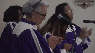 Holy Cross gospel choir brings unique sound to worship