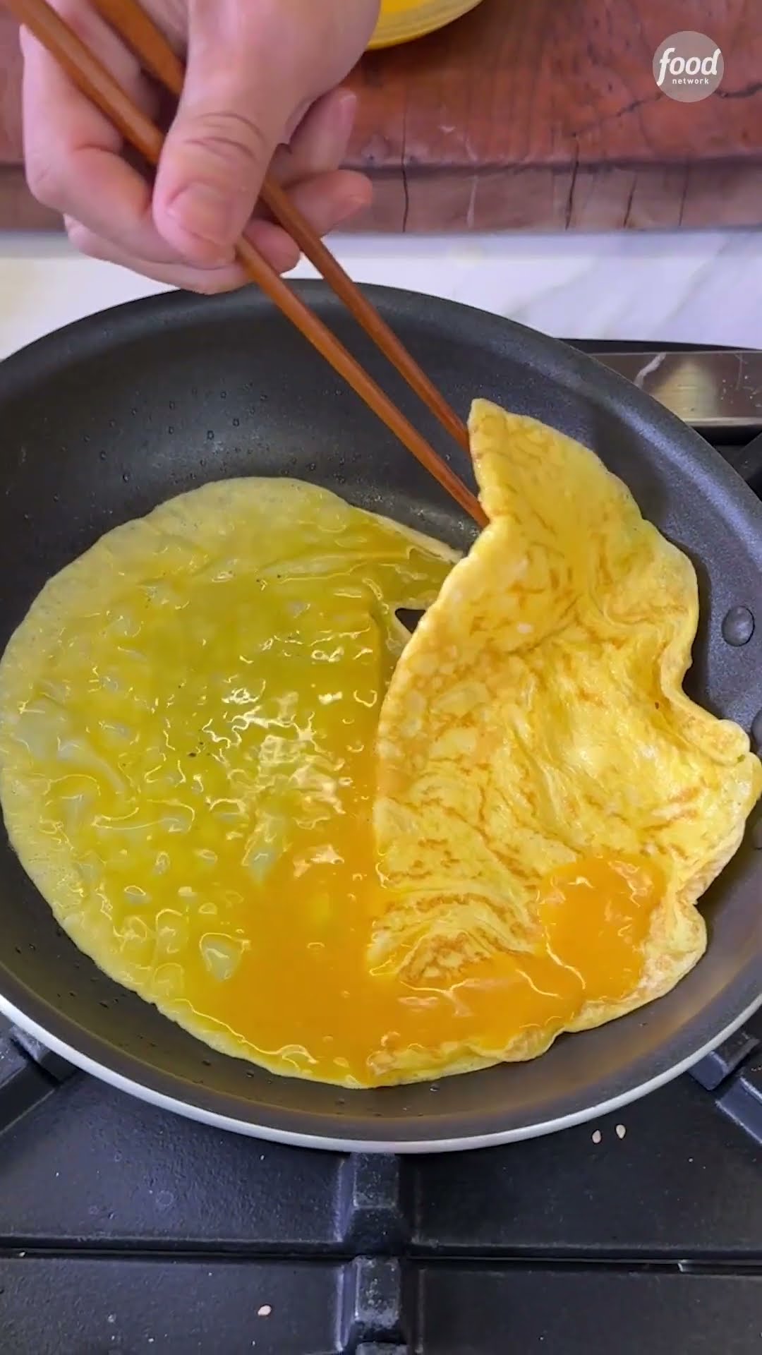 How to make tamagoyaki at home! 😲 #JetTila - YouTube