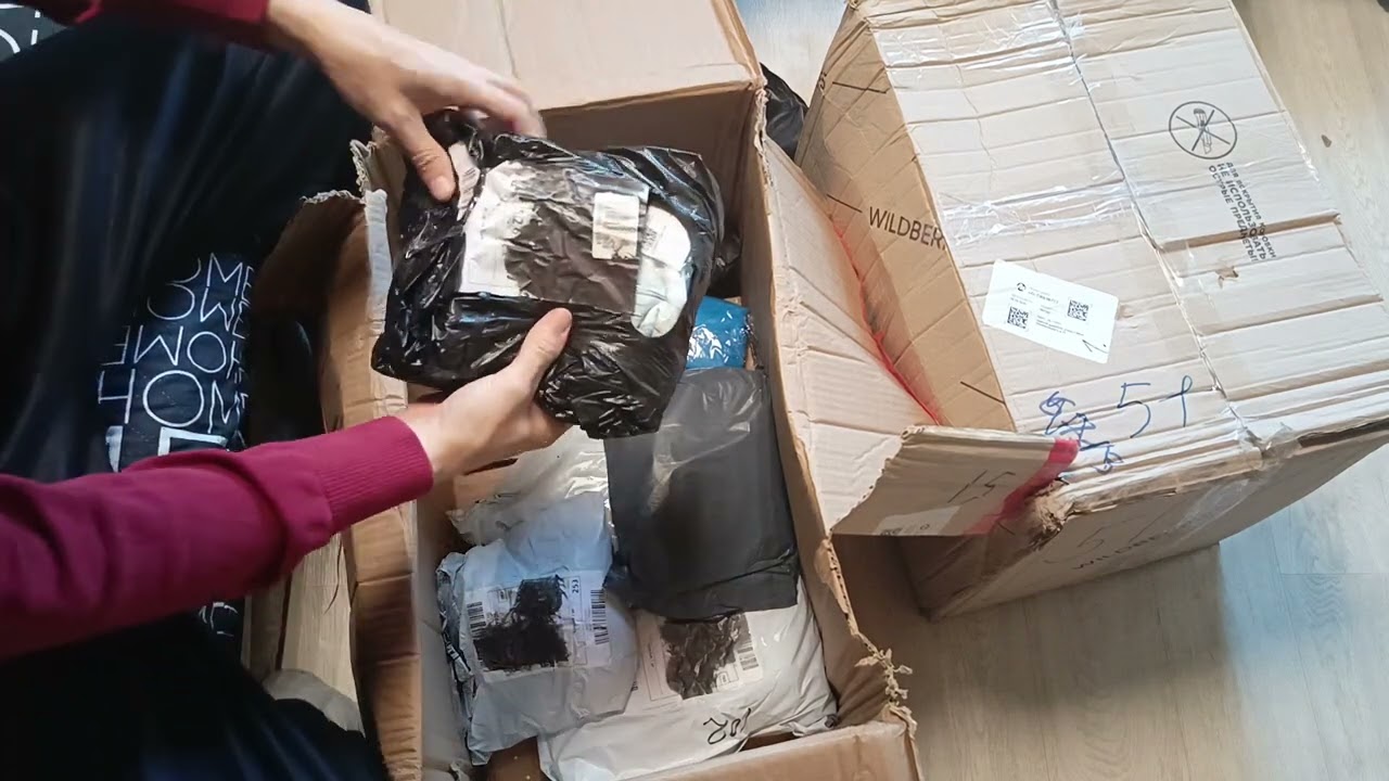 Распаковка двух коробок 1 часть 