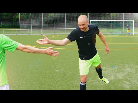 Free Kick Battle: Sven versus Jannik - Pick a Favourite! X or ACE?