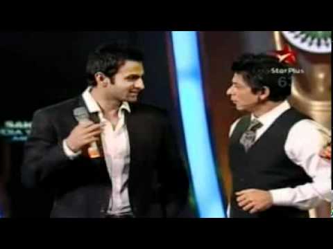 Shahrukh Khan gives tips on Romance to Shoeb Malik...