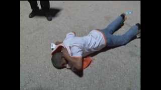 Adanada Alkollü Çıkan Taraftar Stada Alınmayınca Yerlere Yattı