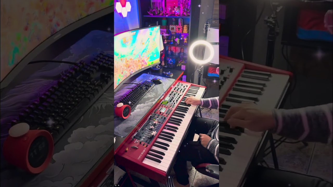 INSANE KEYBOARD SOLO in Mario Kart World (Rainbow Road cover) 