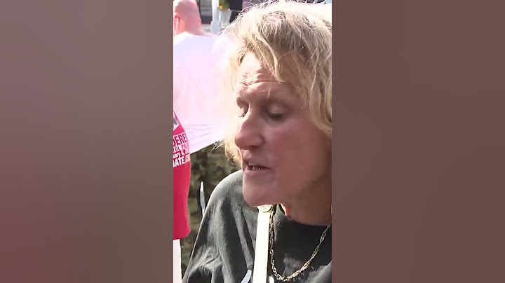 Tensions flared at an anti-migrant rally organized by Guardian Angels' founder Curtis Sliwa. #shorts