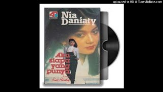 Nia Daniaty - Aku Siapa Yang Punya - Composer : Rinto Harahap 1983 (CDQ)