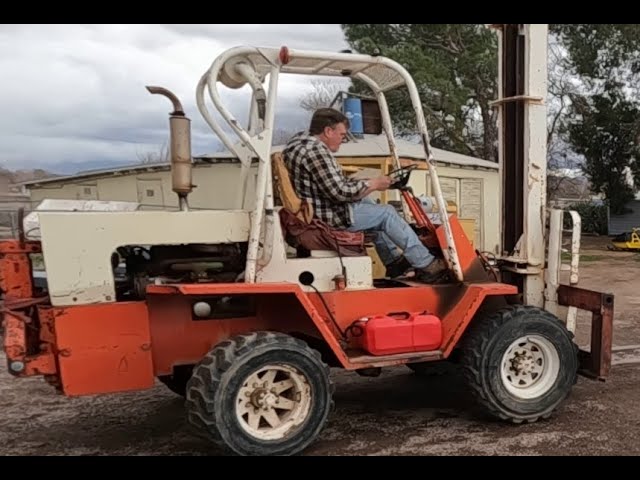 4x4 Forklift: Dana 70 Axles and Skid Steer Tires! class=