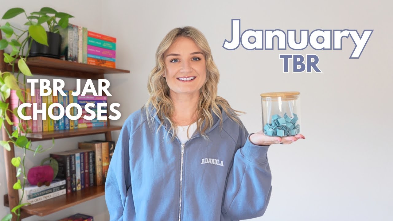 В банке с подсказками для книг, которые я планирую прочитать в январе, собраны мои книги для чтен...