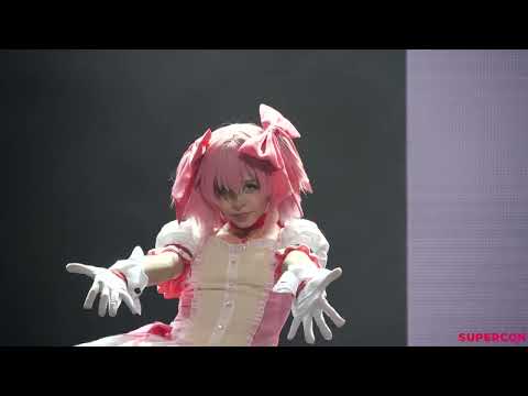 Madoka Kaname Mahou Shoujo Madoka Magica Cosplay Одиночное дефиле SUPERCON Halloween 2024 