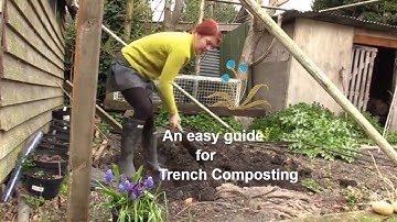 Quick and Easy Guide to Trench Composting 🍑🌱