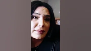 شوف الواد اللى ورا عبير صبري ده بيعمل ايه 