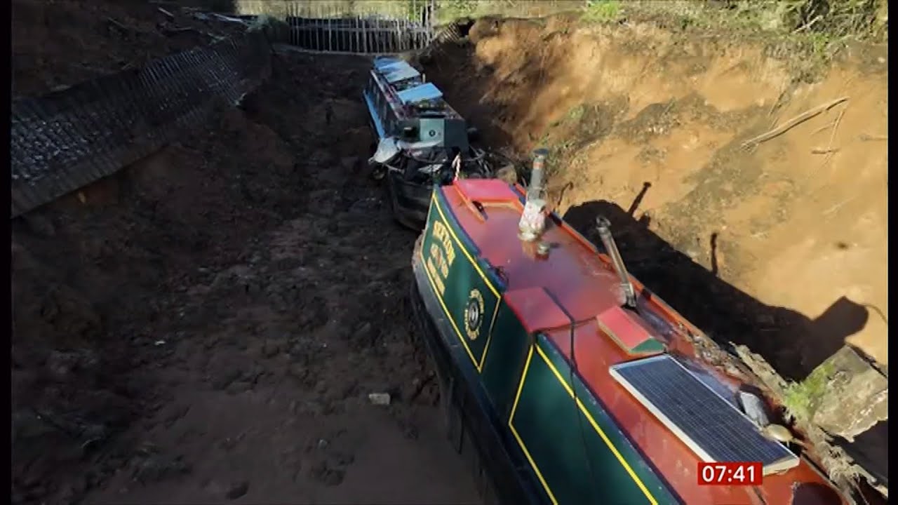 Major incident at canal collapse in Shropshire - update on fix - how long? (3) (UK) 6/Jan/2026