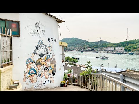 [4K] Morning Walk through the Angel Mural Alley in Yeosu Korea 전라도여행 전남 여수시 고소동의 아름다운 천사벽화골목을 걷다