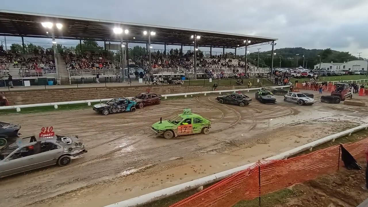 Ярмарка округа Грин, дерби-крэк-н-ролл, 27-25, уличная компактная машина